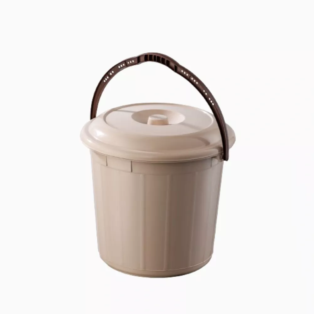 d-planet-bucket-with-lid-no-5-20-c2e99ec5-fc53-4664-b21c-77638068de49